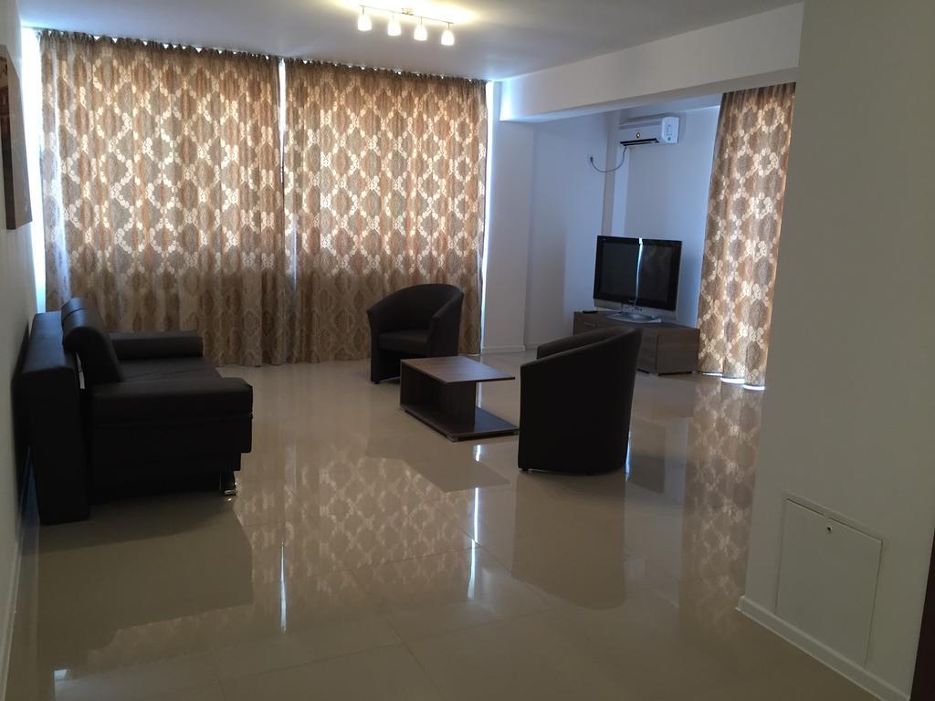 Vilagio Apartments นาโวดาริ ภายนอก รูปภาพ