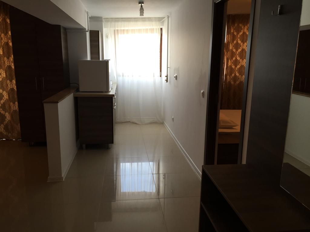 Vilagio Apartments นาโวดาริ ภายนอก รูปภาพ