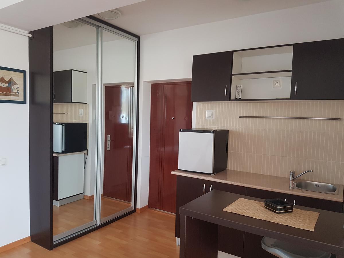 Vilagio Apartments นาโวดาริ ภายนอก รูปภาพ