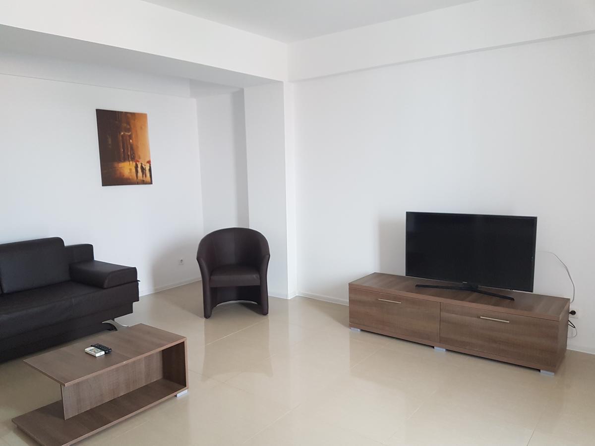 Vilagio Apartments นาโวดาริ ภายนอก รูปภาพ